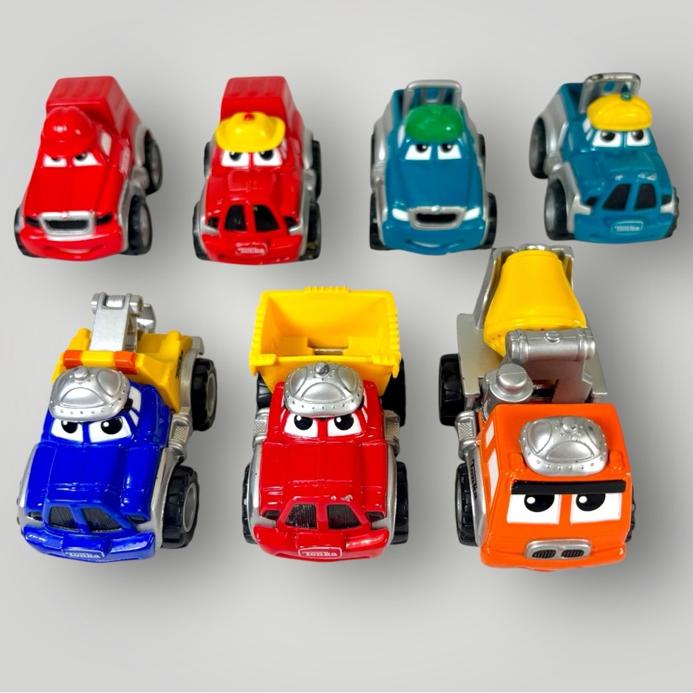2000 Hasbro Maisto Tonka Lil Chuck Pickup Truck Lot Of 7 Diecast Trucks